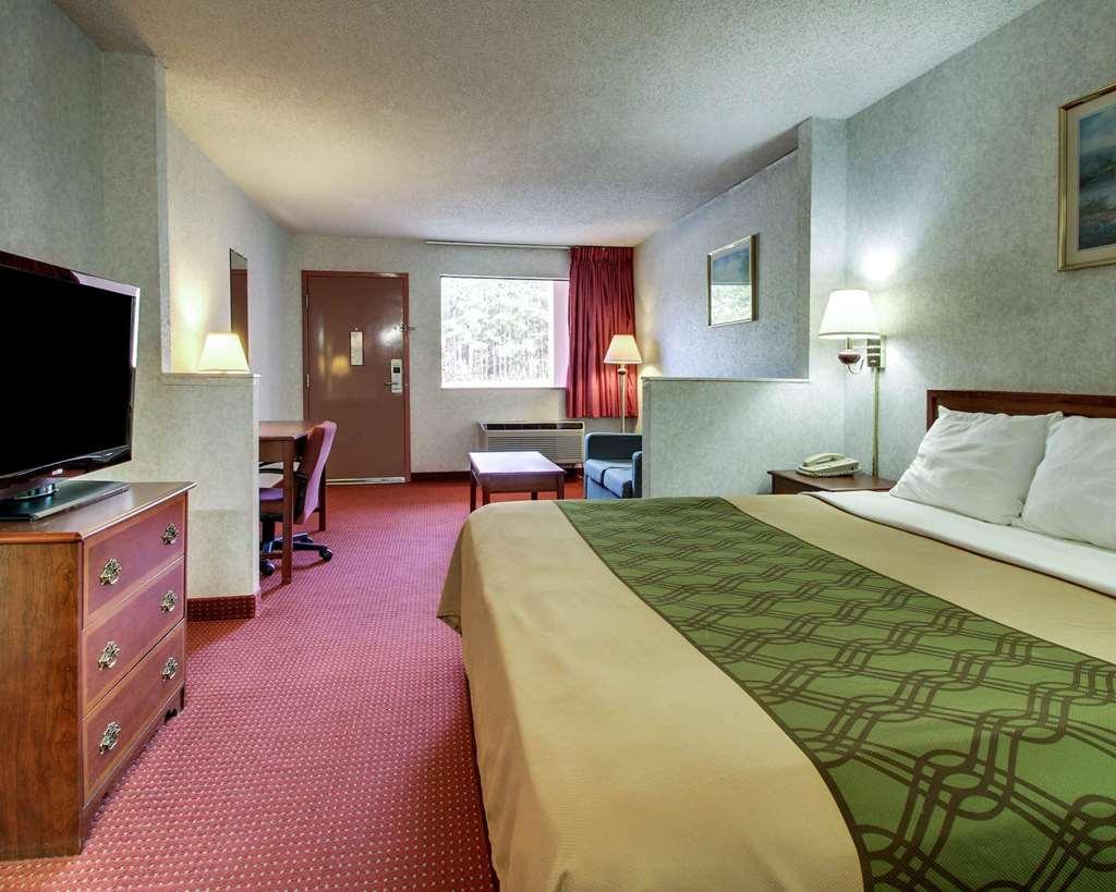 Econo Lodge Inn & Suites Forest Oda fotoğraf